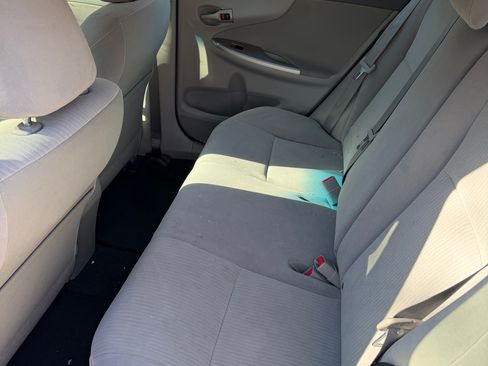 Used 2010 Toyota Corolla image 10