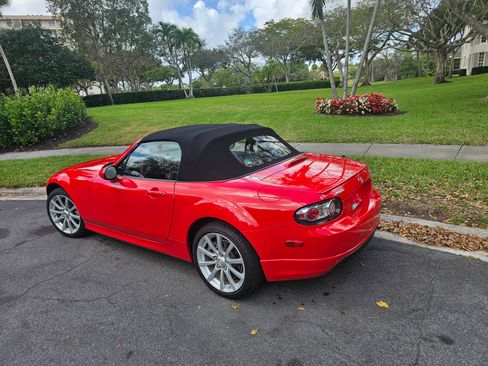 Used 2008 MAZDA MX-5 Miata Grand Touring w/ Premium Pkg image 6