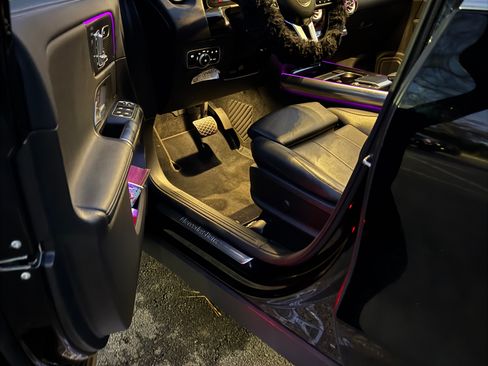 Used 2021 Mercedes-Benz GLA 250 250 4MATIC Sport Utility 4D image 6