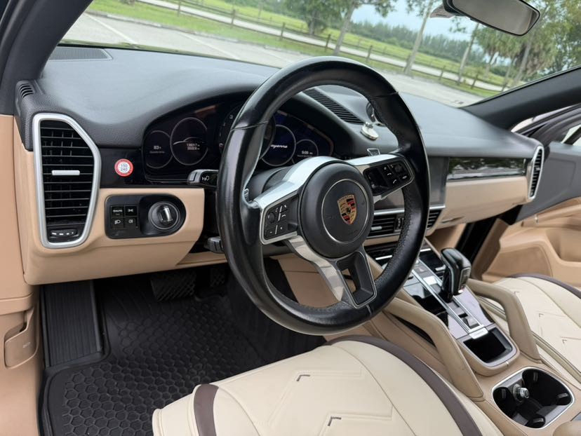 Used 2019 Porsche Cayenne AWD/4WD image 9