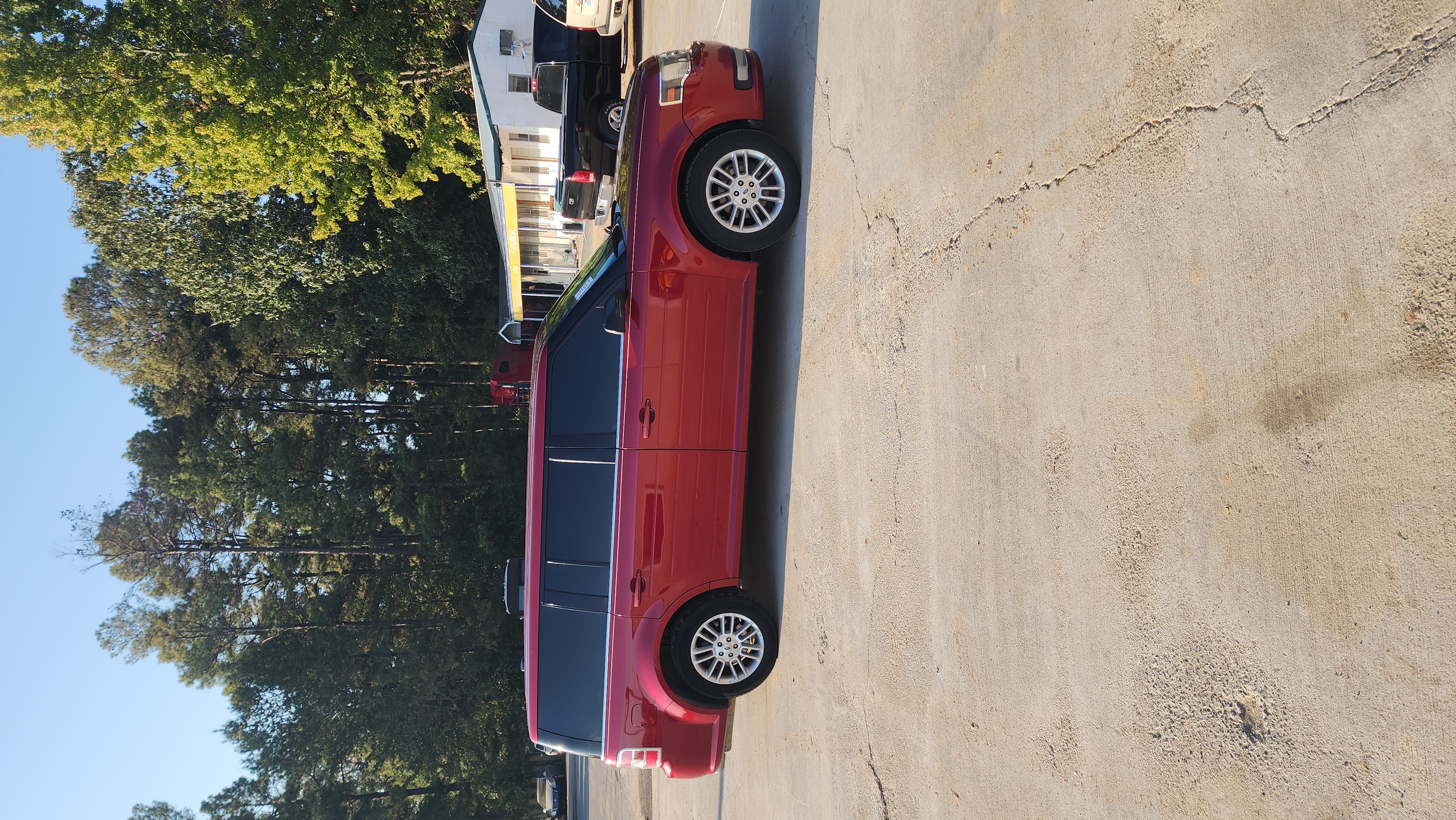 Used 2013 Ford Flex SEL FWD image 2