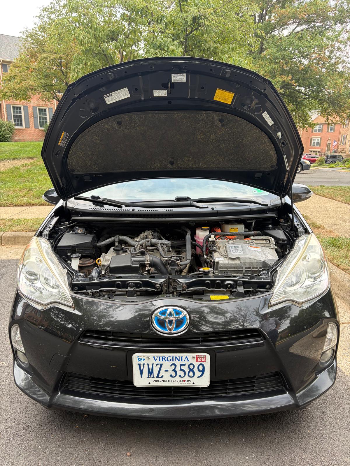Used 2014 Toyota Prius C Four FWD image 9