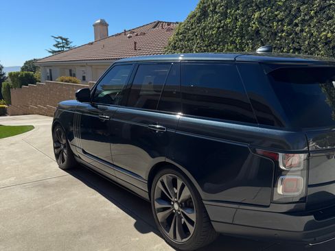 Used 2020 Land Rover Range Rover SV Autobiography Dynamic image 10