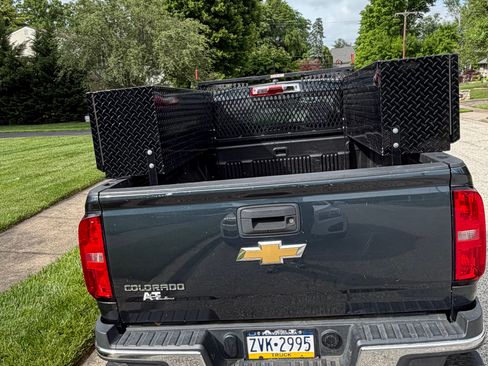 Used 2019 Chevrolet Colorado W/T RWD image 5