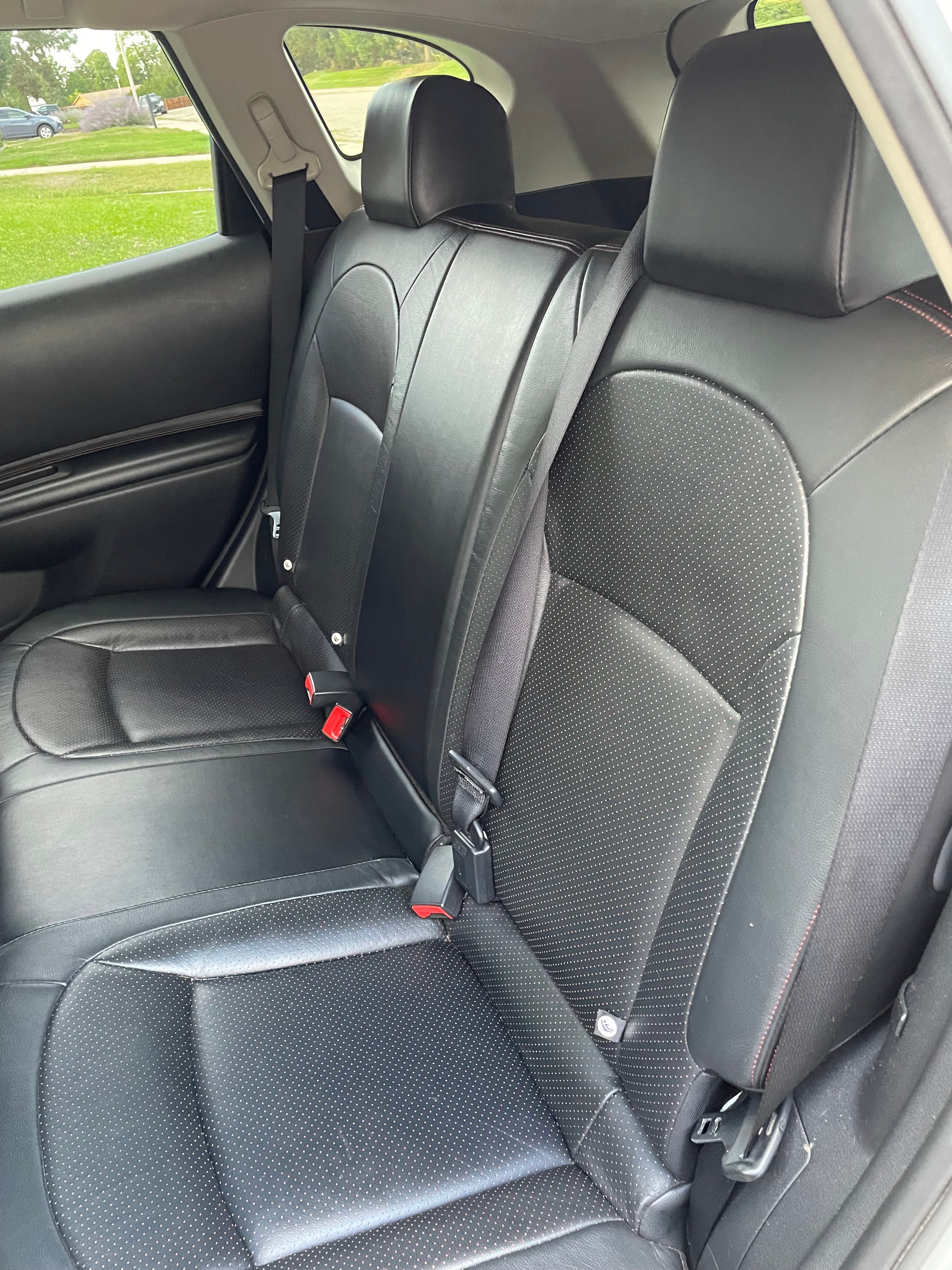 Used 2012 Nissan Rogue SL AWD/4WD image 14