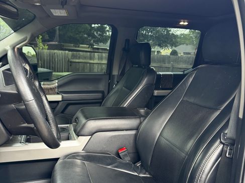 Used 2019 Ford F250 Lariat w/ Lariat Ultimate Package AWD/4WD image 13