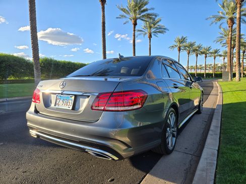 Used 2016 Mercedes-Benz E 350 4MATIC Sedan image 10