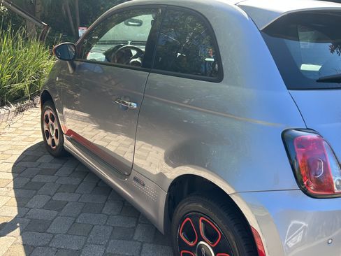 Used 2017 FIAT 500 e w/ Esport Package image 5