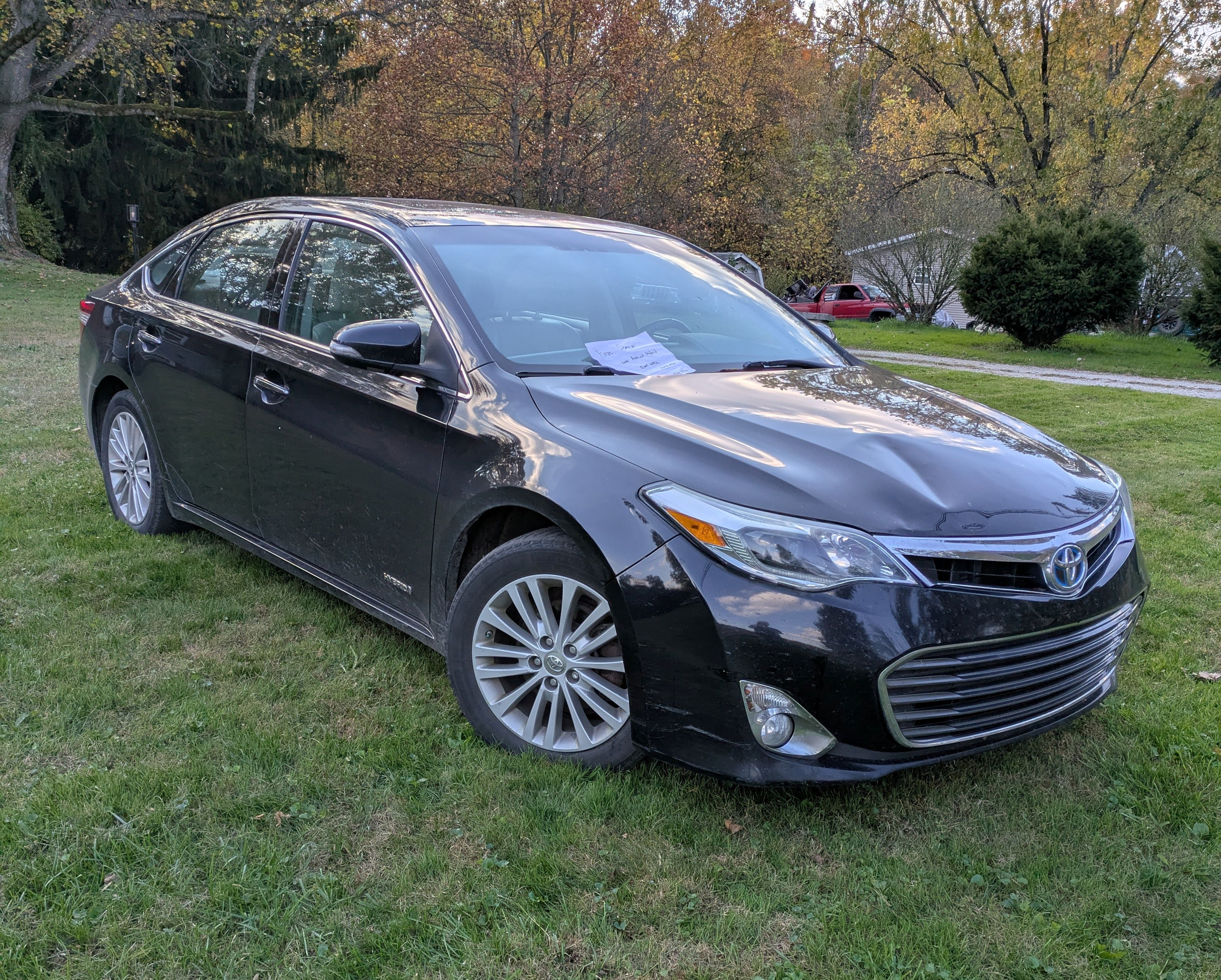 Used 2013 Toyota Avalon Limited FWD image 4