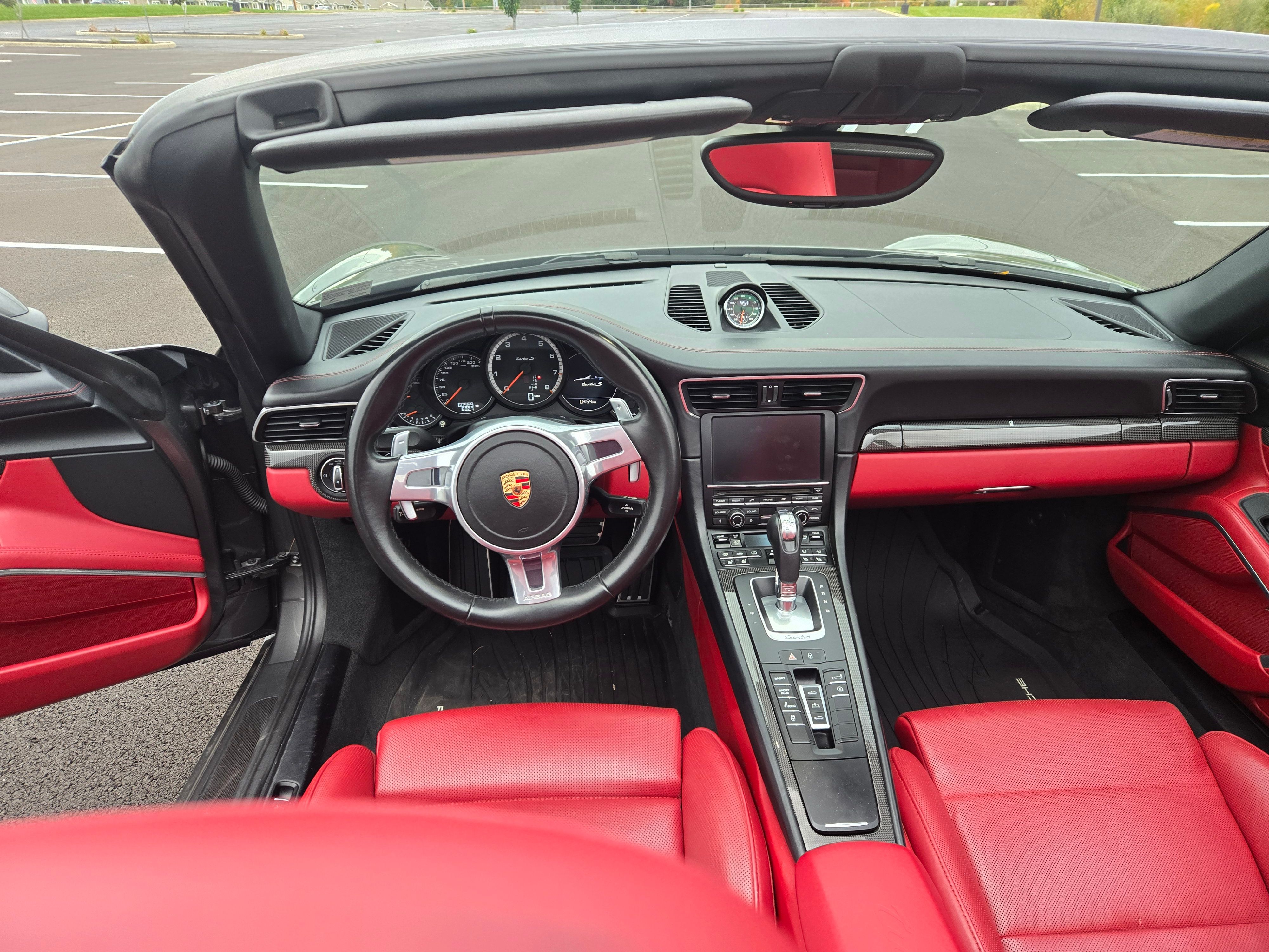 Used 2015 Porsche 911 Turbo S AWD/4WD image 19