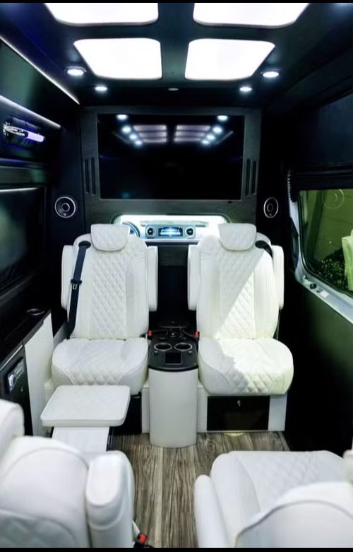 Used 2022 Mercedes-Benz Sprinter 3500 image 13