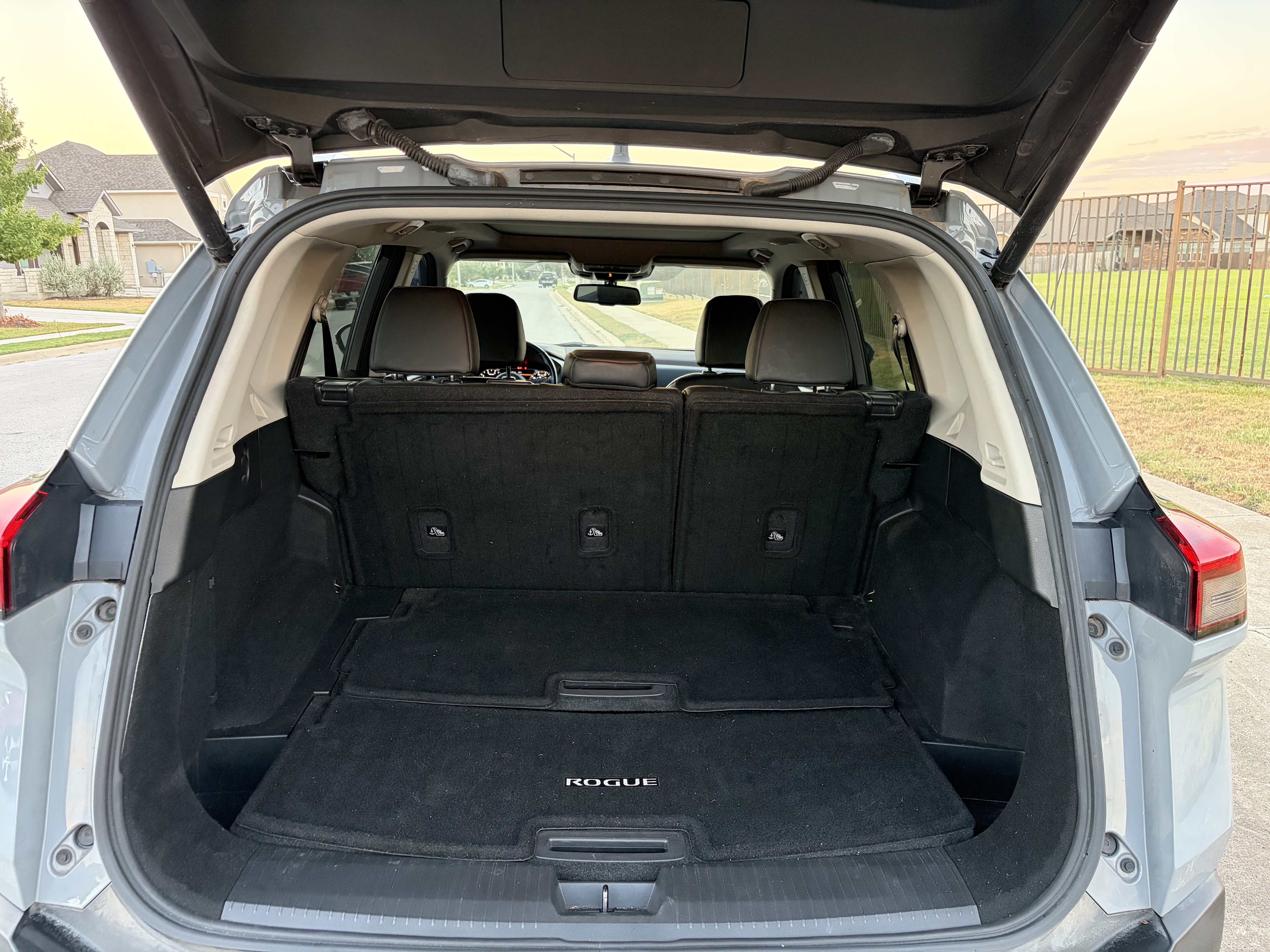 Used 2022 Nissan Rogue SL FWD image 19