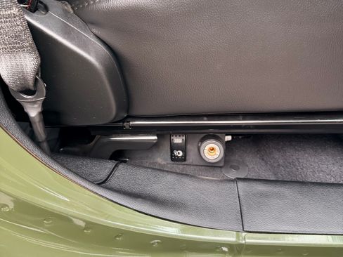 Used 2021 Jeep Wrangler Unlimited Rubicon image 31