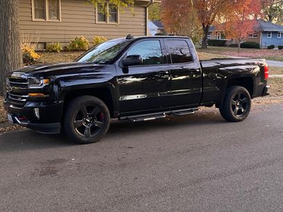 Used 2018 Chevrolet Silverado 1500 LT w/ Redline Edition