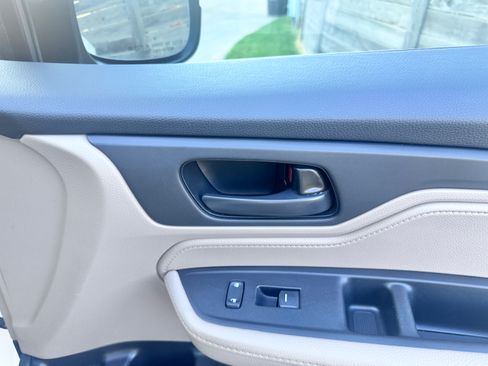 Used 2018 Honda Odyssey EX-L image 27