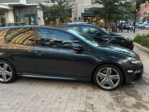 Used 2012 Volkswagen Golf R 2-Door image 4