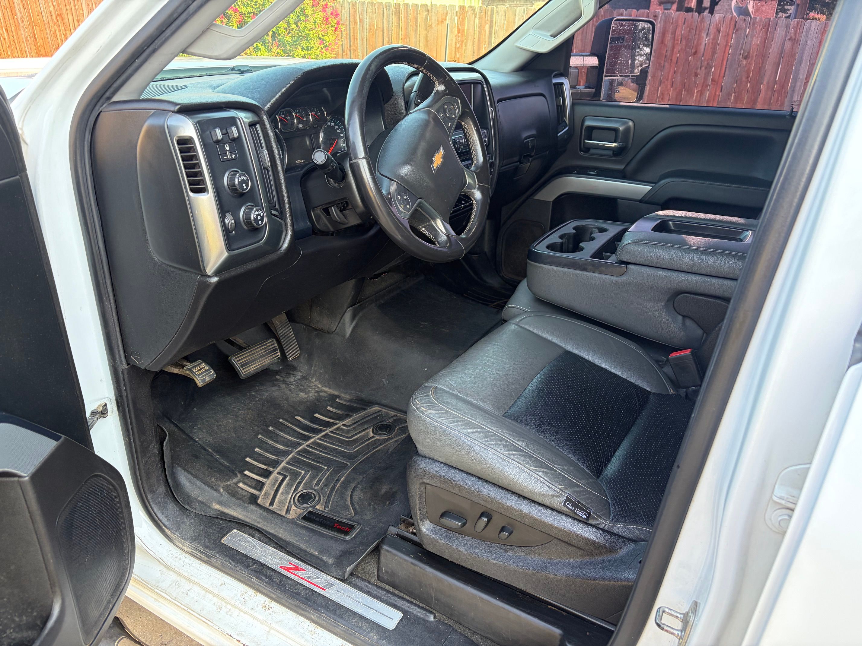 Used 2018 Chevrolet Silverado 2500 LT w/ LT Fleet Convenience Package AWD/4WD image 11