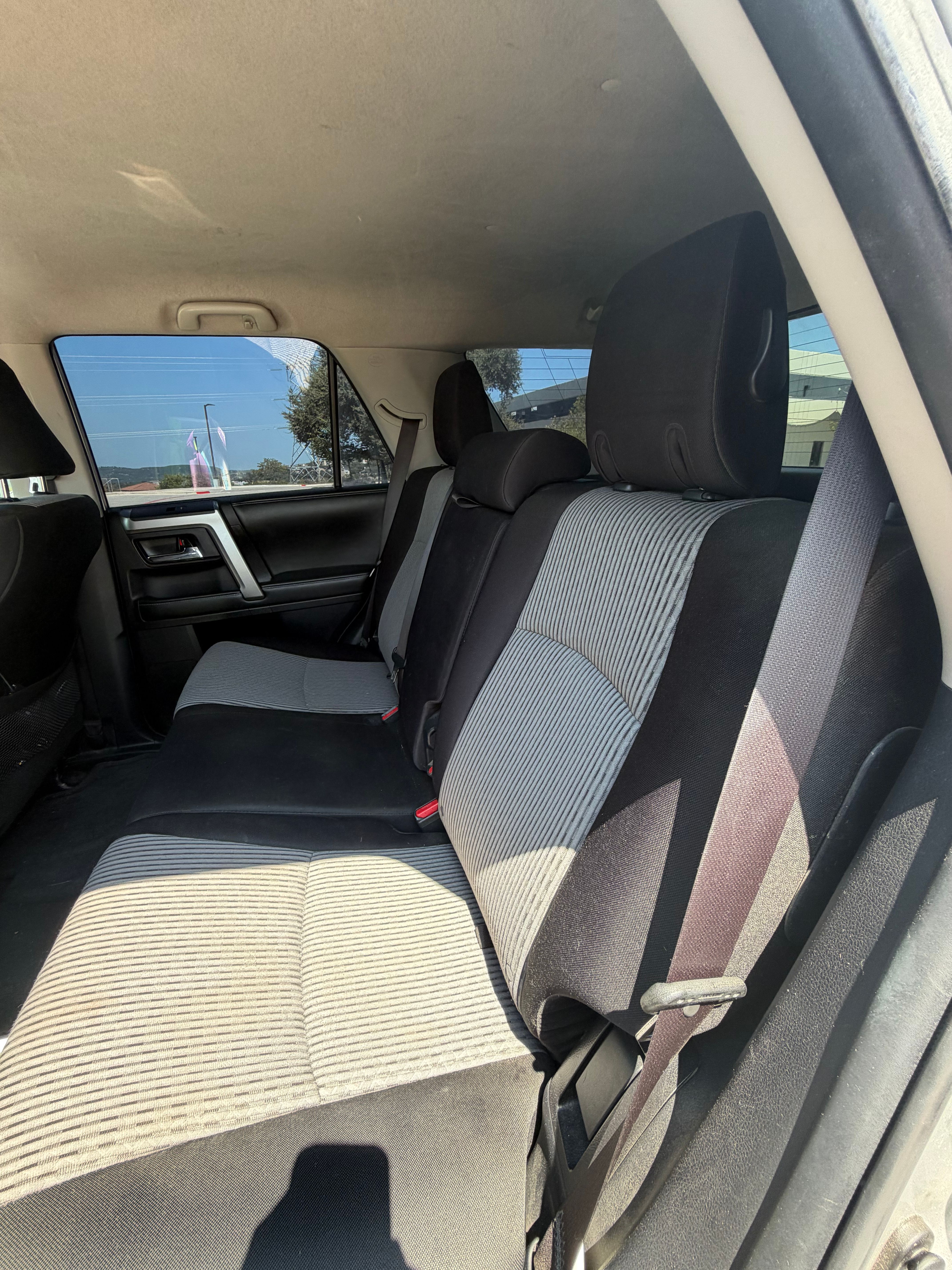 Used 2015 Toyota 4Runner SR5 RWD image 2