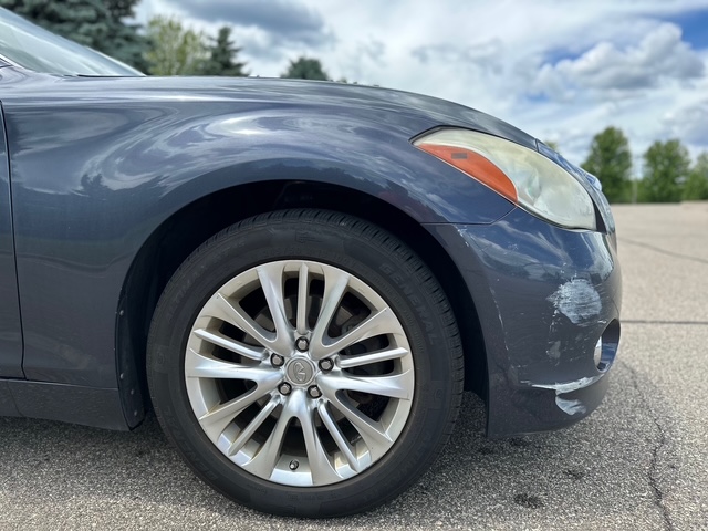 Used 2011 INFINITI M56 x w/ Deluxe Touring Pkg AWD/4WD image 13