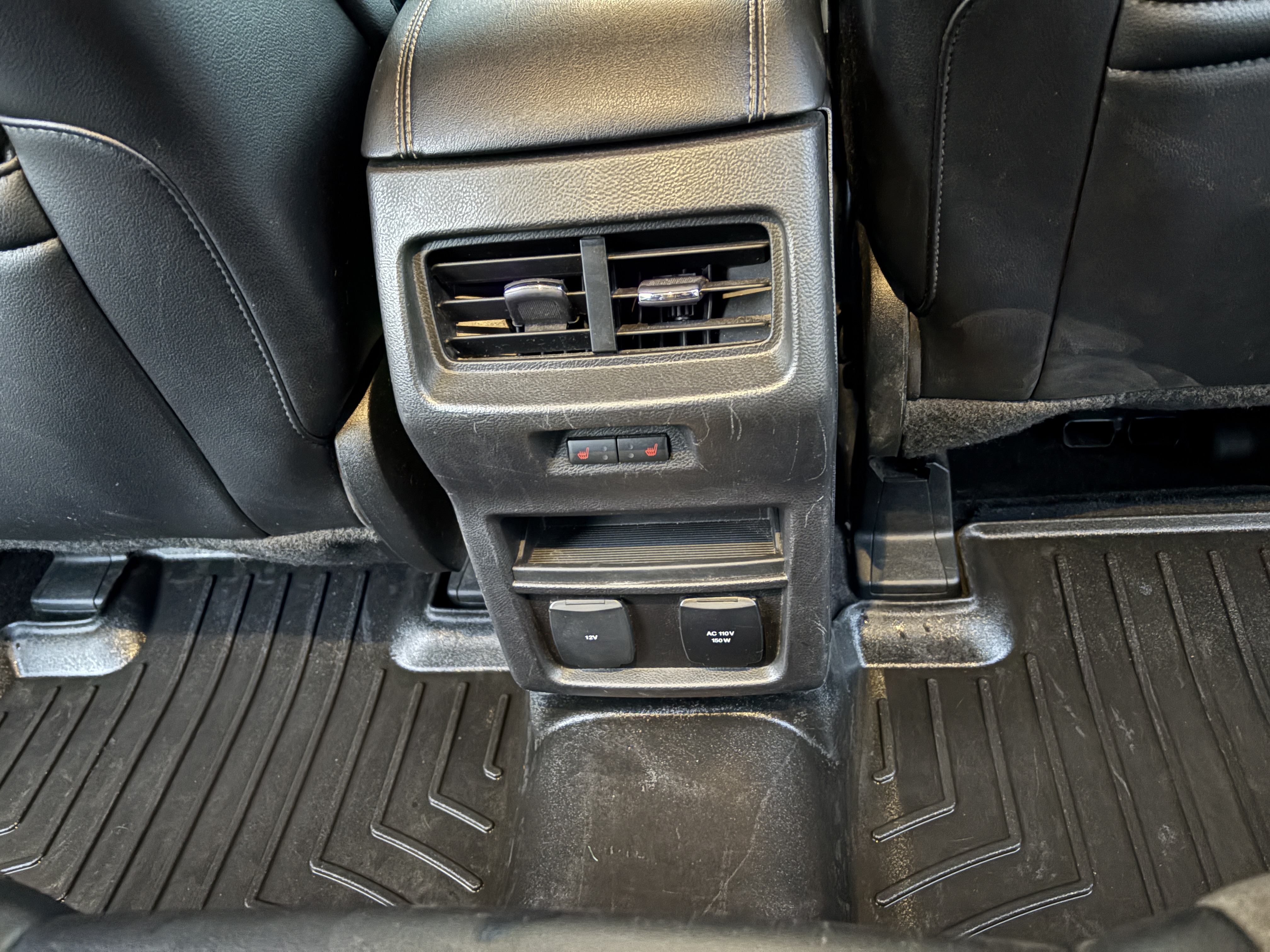 Used 2018 Ford Edge Sport w/ Equipment Group 401A AWD/4WD image 13