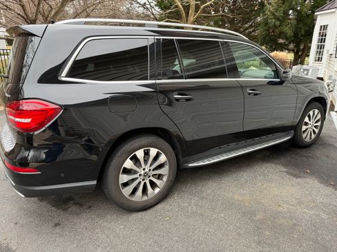 Used 2018 Mercedes-Benz GLS 450 4MATIC image 13