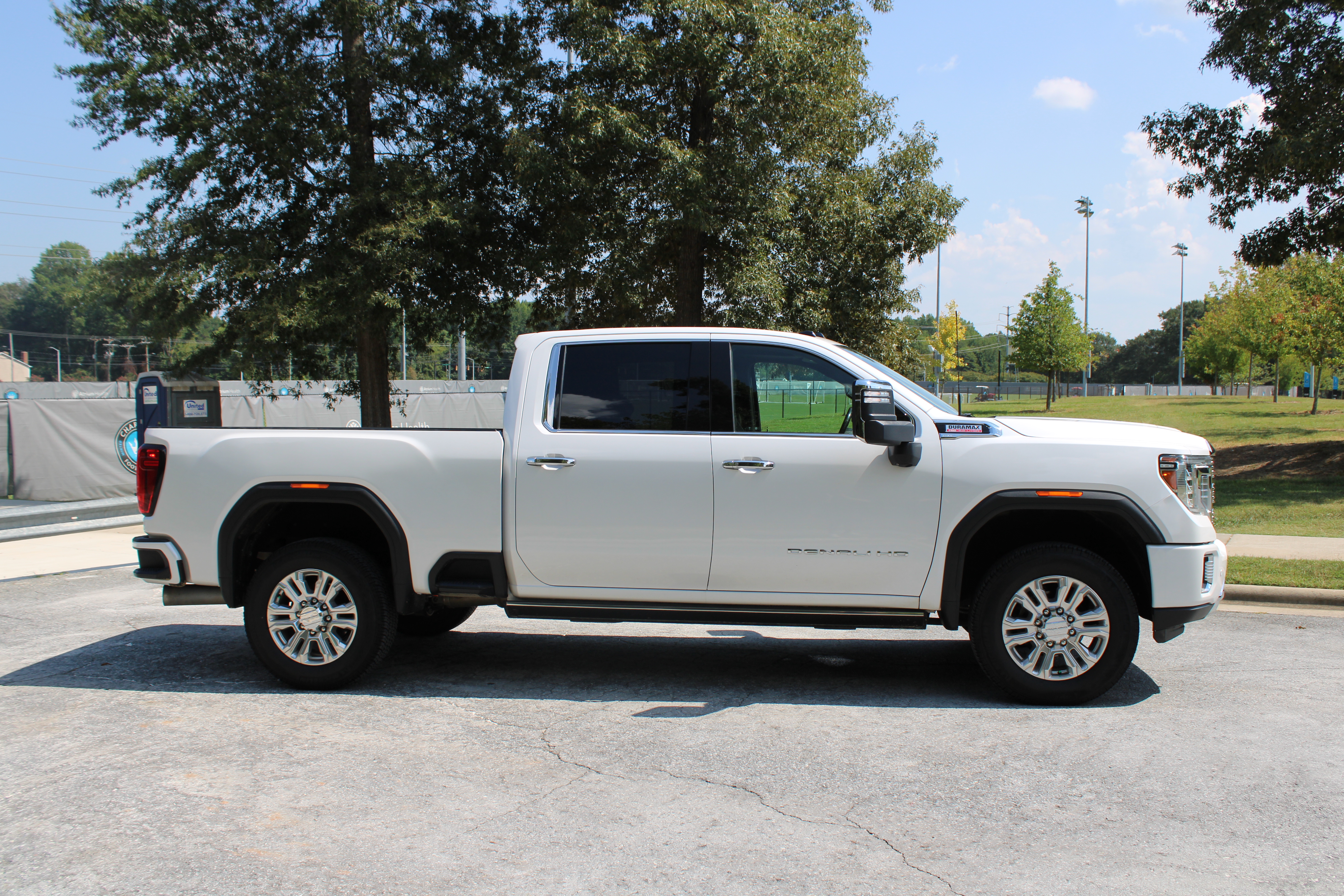 Used 2021 GMC Sierra 2500 Denali w/ Denali Ultimate Package AWD/4WD image 9