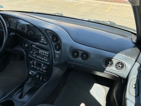 Used 2002 Pontiac Bonneville SLE w/ Heat & Seat Pkg image 17