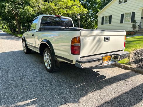 Used 1998 Toyota Tacoma Short Bed image 2