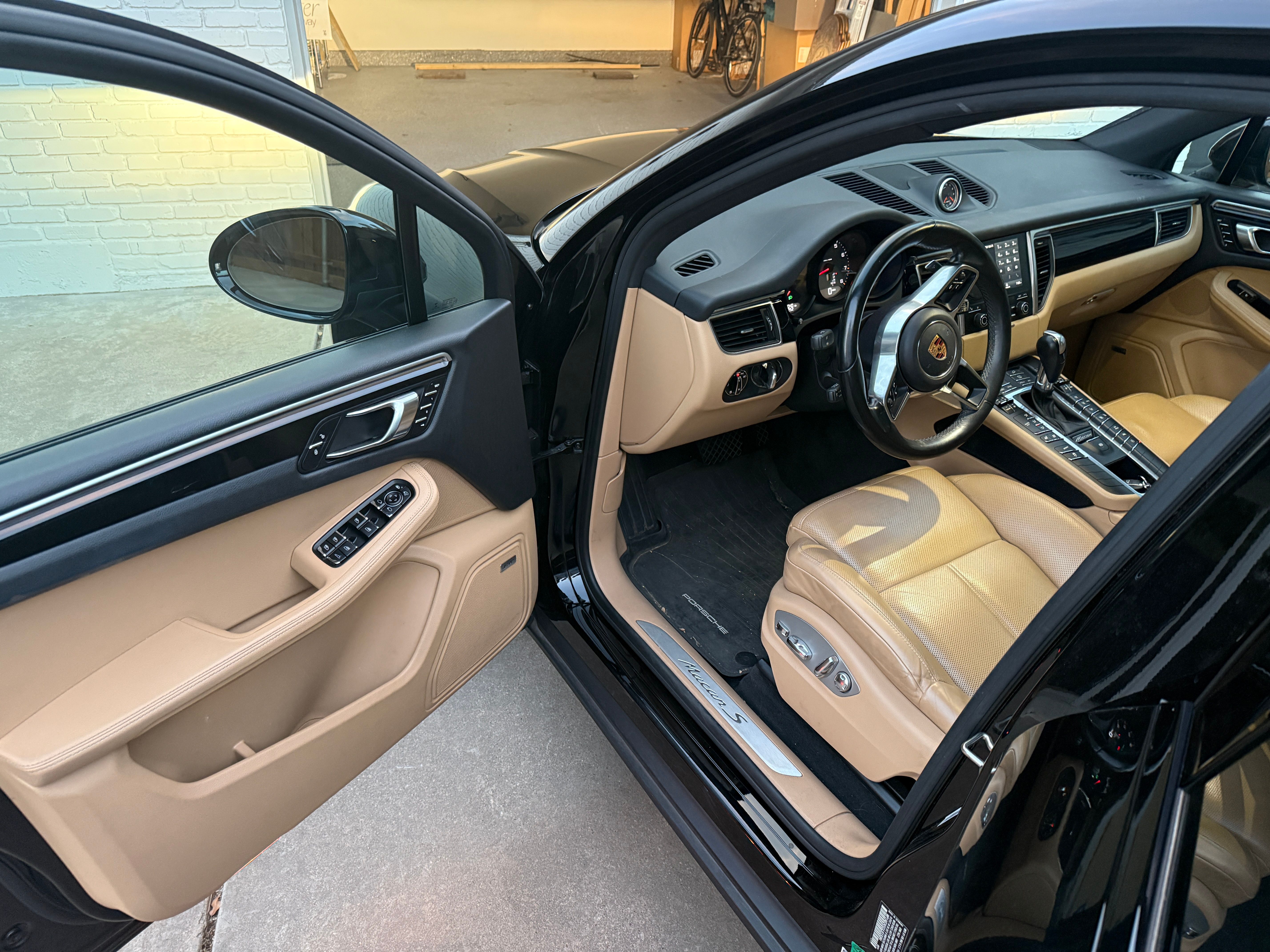 Used 2018 Porsche Macan S AWD/4WD image 21
