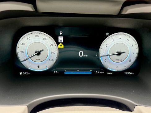 Used 2024 Hyundai Palisade Calligraphy image 10