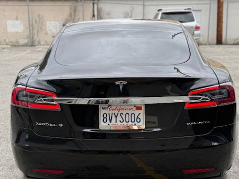 Used 2018 Tesla Model S 75D image 6
