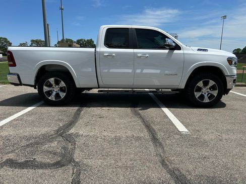 Used 2020 RAM 1500 Laramie AWD/4WD image 18