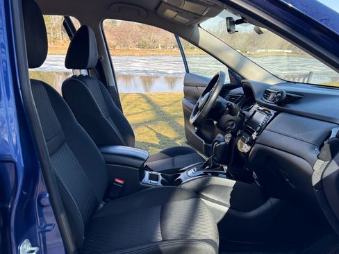 Used 2019 Nissan Rogue S w/ Special Edition Package image 5