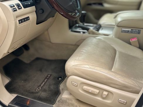 Used 2015 Lexus LX 570 4WD image 12