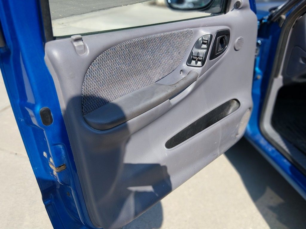 Used 1999 Dodge Dakota Sport RWD image 21