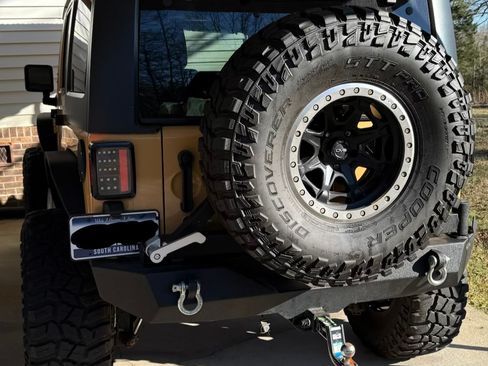 Used 2013 Jeep Wrangler Unlimited Sport image 16