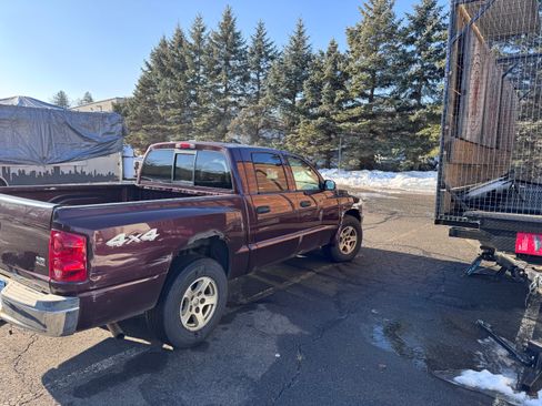 Used 2005 Dodge Dakota SLT image 4