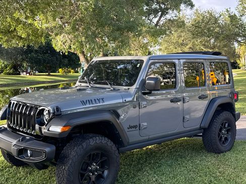 Used 2023 Jeep Wrangler Unlimited Sport image 14