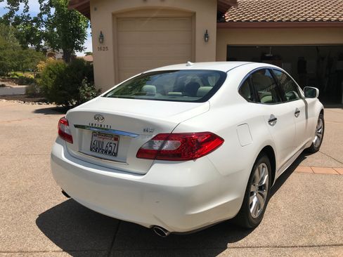 Used 2012 INFINITI M37 37 Sedan 4D w/ Premium Pkg image 5