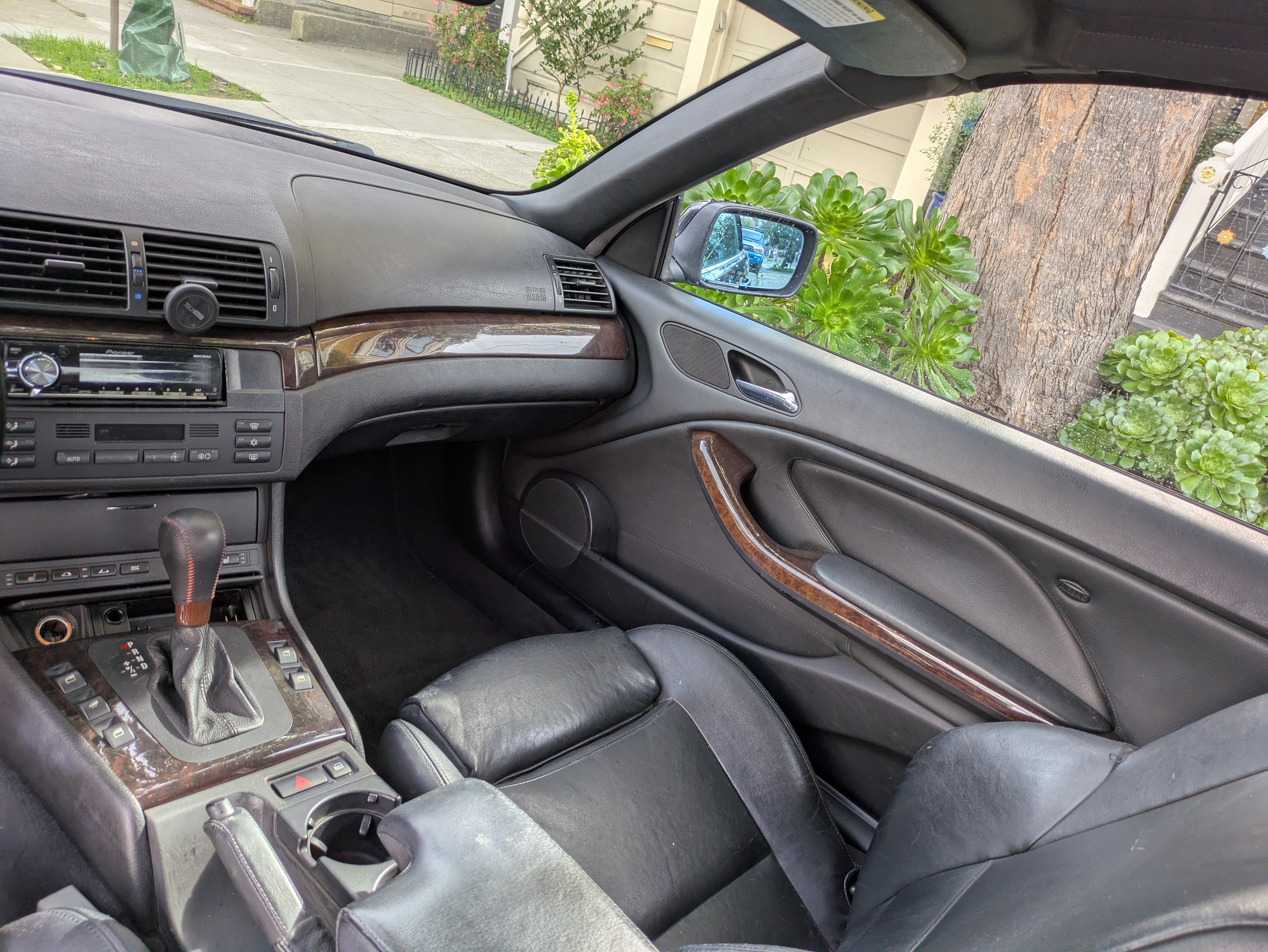 Used 2001 BMW 330Ci Convertible RWD image 4