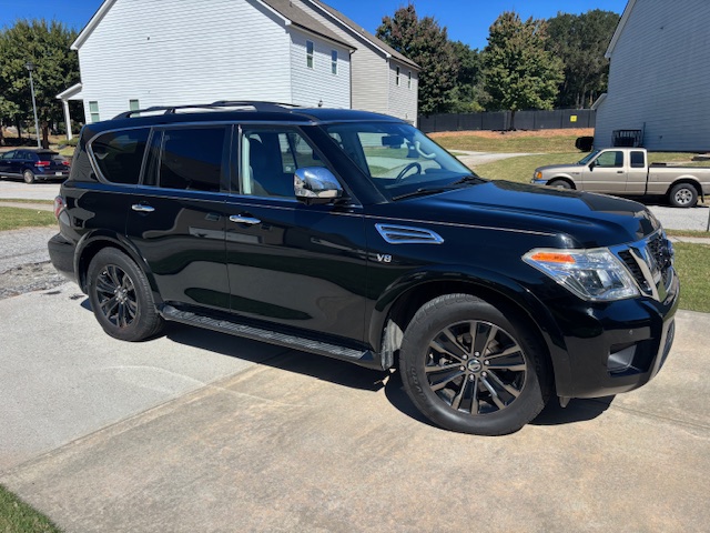 Used 2020 Nissan Armada Platinum w/ Captain's Chairs Package RWD image 2