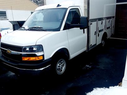 Used 2025 Chevrolet Express 3500 w/ Power Convenience Package