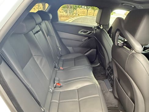 Used 2026 Land Rover Range Rover Velar S AWD/4WD image 9