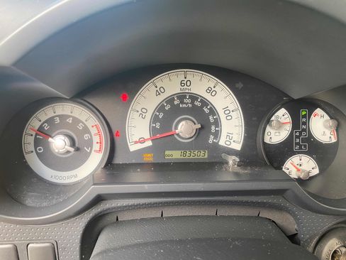 Used 2007 Toyota FJ Cruiser 2WD image 13