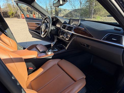 Used 2018 BMW 328d xDrive Wagon AWD/4WD image 14