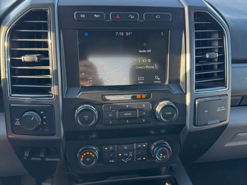 Used 2019 Ford F250 XLT w/ XLT Premium Package AWD/4WD image 4