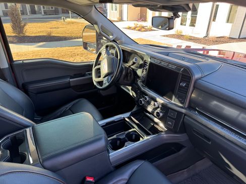 Used 2024 Ford F350 Lariat w/ Lariat Ultimate Package AWD/4WD image 6