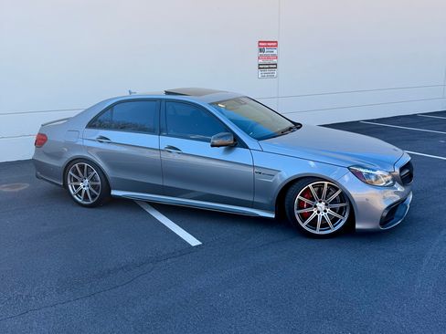 Used 2014 Mercedes-Benz E 63 AMG 4MATIC Sedan image 1