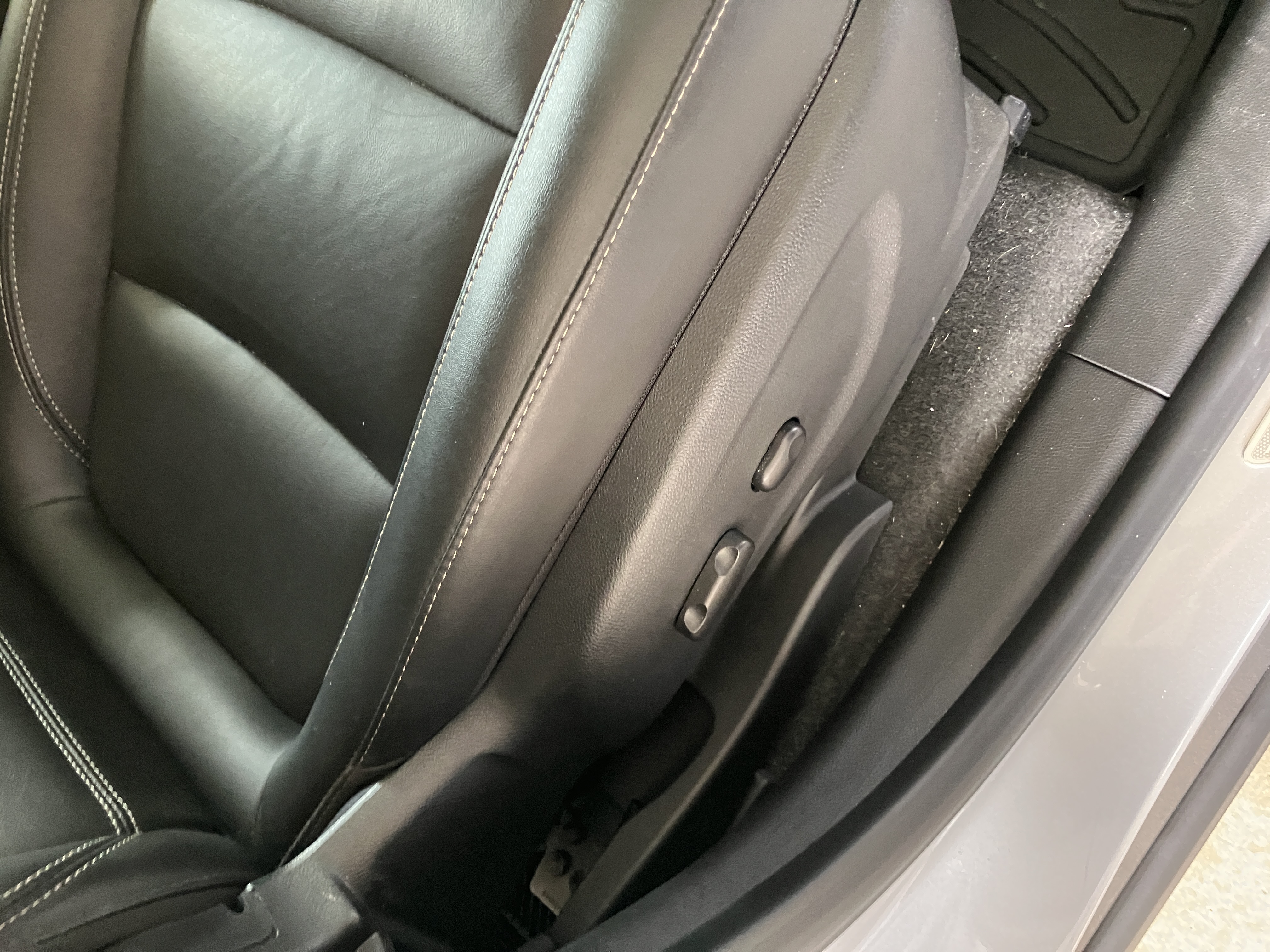 Used 2015 Buick Encore Leather AWD/4WD image 12
