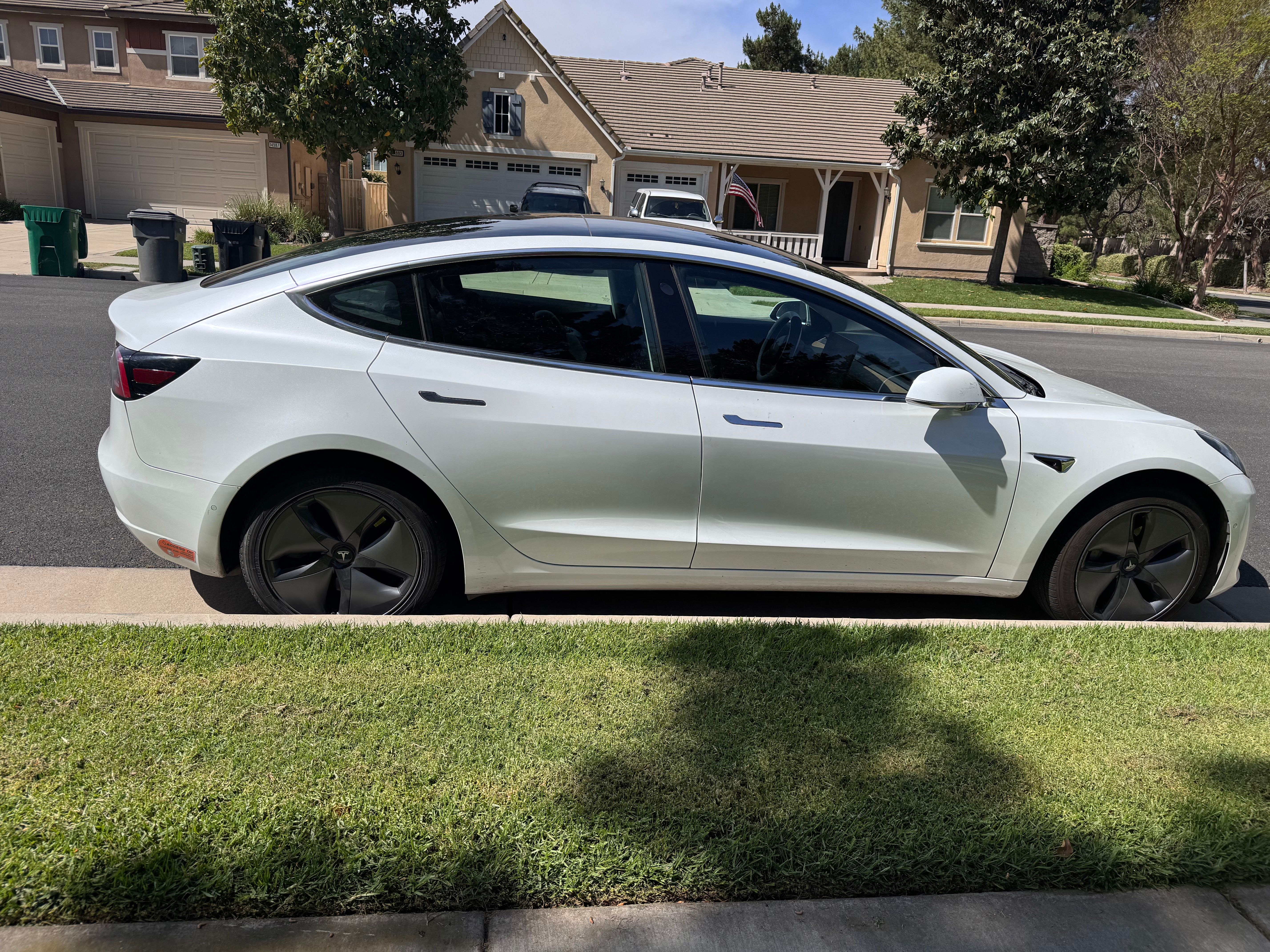 Used 2020 Tesla Model 3 RWD image 2